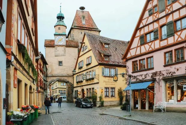 Bavyera & Hallstatt & İsviçre Turu THY İle Ekstra Turlar Dahil Ramazan Bayramı Özel 2027 (MUC-ZRH)