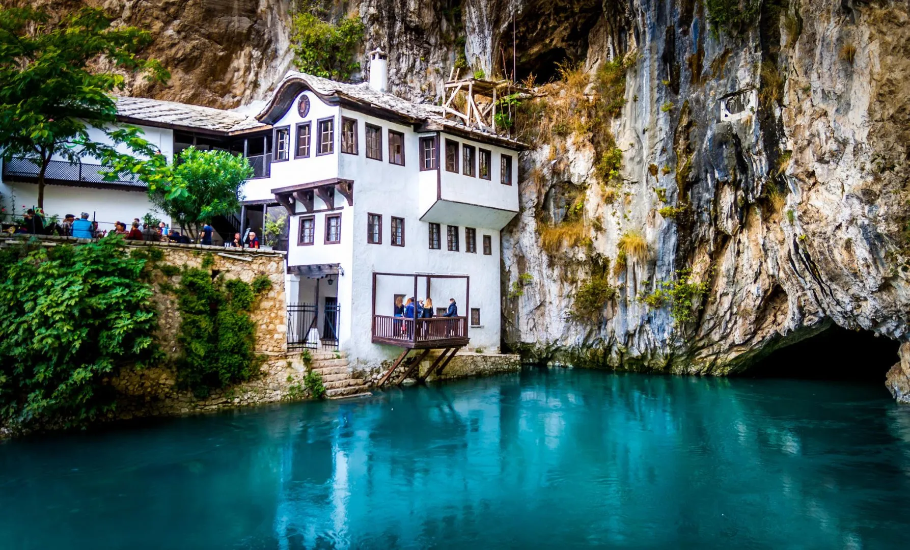 Kosovalı Büyük Balkanlar Turu AJet ile Extra Turlar ve Akşam Yemekleri Dahil PRN-PRN